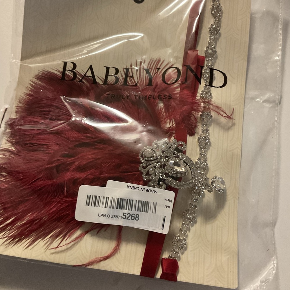 Babeyond Red Feather Headband-Beautiful Headwear